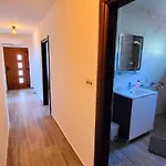 Manda Apartament
