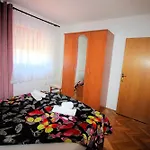 Manda * Novi Vinodolski