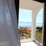 Manda Apartament Novi Vinodolski