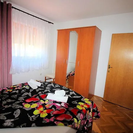 Manda * Novi Vinodolski