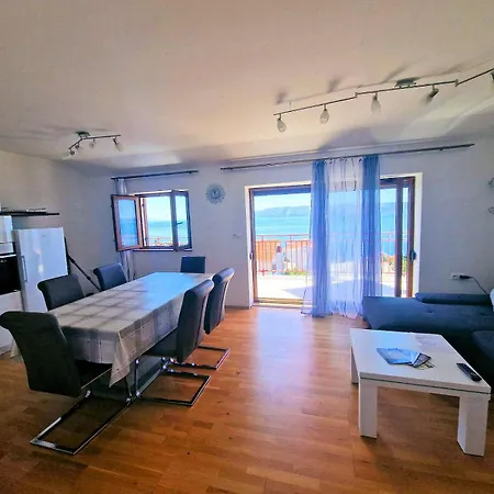 Manda Apartment