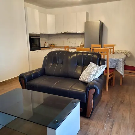 Manda Apartment