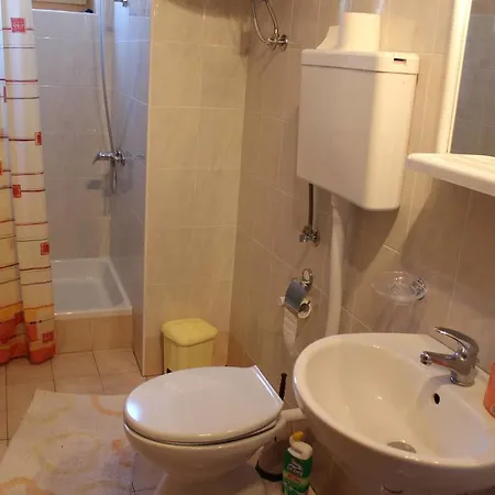 Apartment Manda