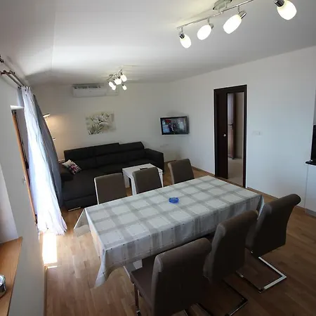 Apartment Manda